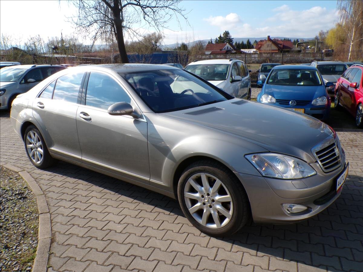 Mercedes-Benz Třídy S Sedan / Limuzína 3,0 l 173 kw