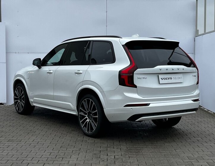 Volvo XC90 SUV 2,0 l 335 kw