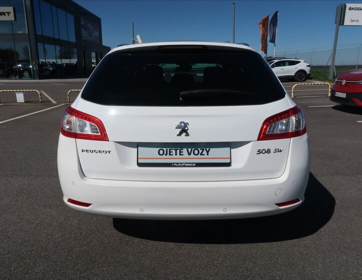 Peugeot 508 Kombi 2,0 l 120 kw
