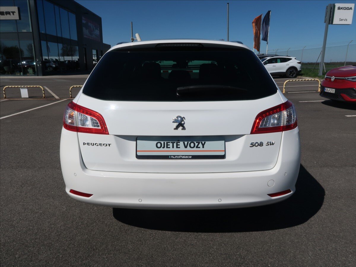 Peugeot 508 Kombi 2,0 l 120 kw