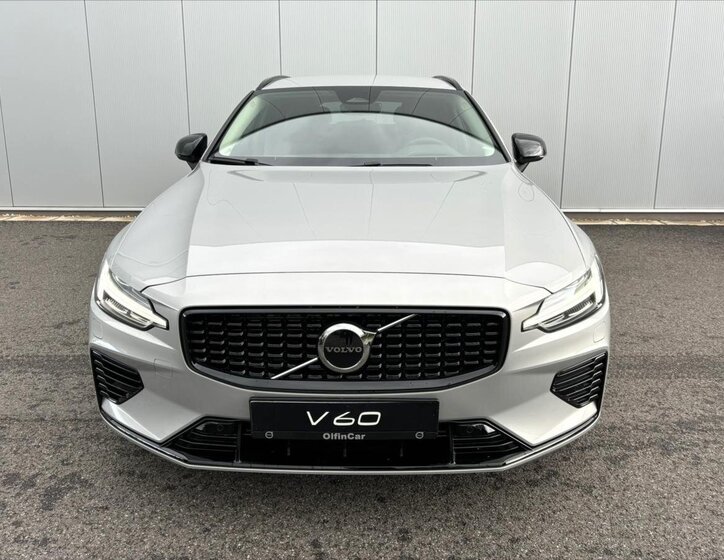 Volvo V60 Kombi 2,0 l 327 kw