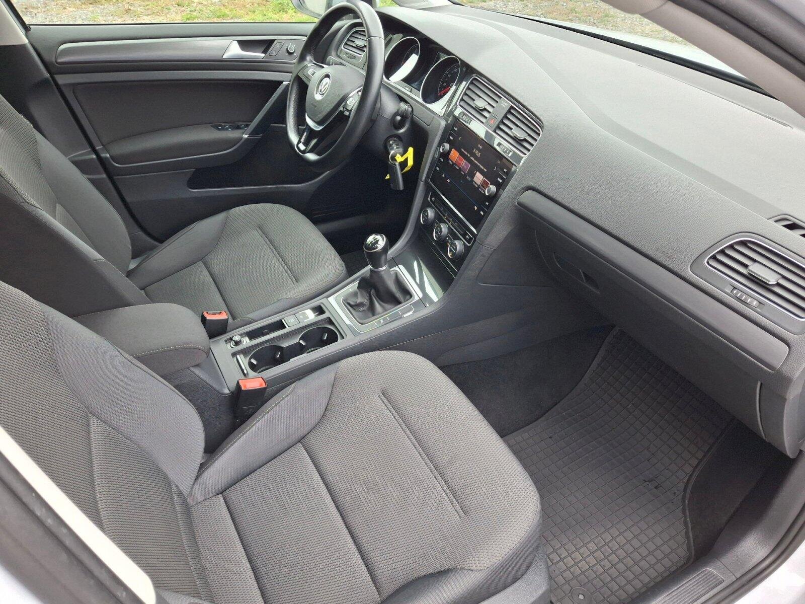 Volkswagen Golf Hatchback 1,5 l 96 kw