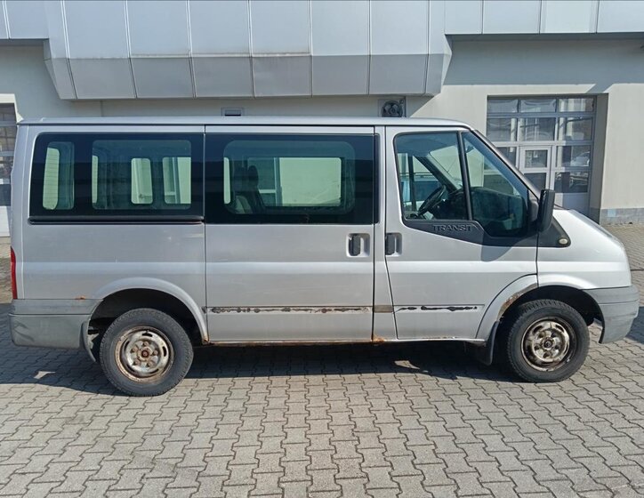 Ford Transit Kombi 2,2 l 85 kw