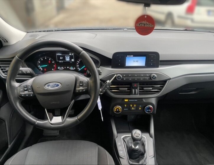 Ford Focus Kombi 999,0 92 kw