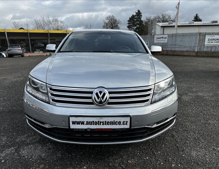 Volkswagen Phaeton Sedan / Limuzína 3,0 l 176 kw