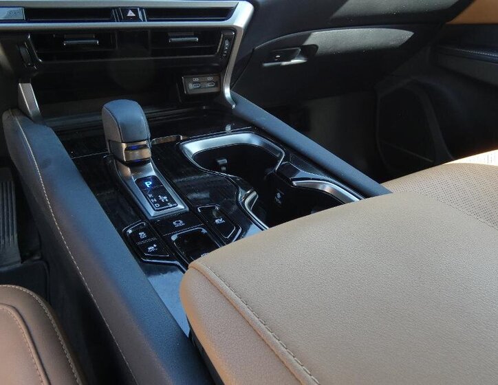 Lexus RX 350h SUV / Terénní 2,5 l 140 kw