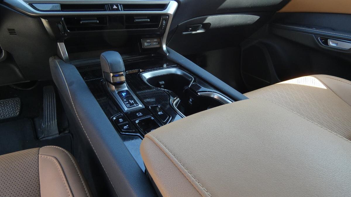 Lexus RX 350h SUV / Terénní 2,5 l 140 kw