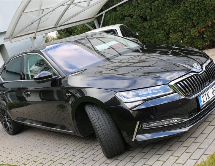 Škoda Superb 8