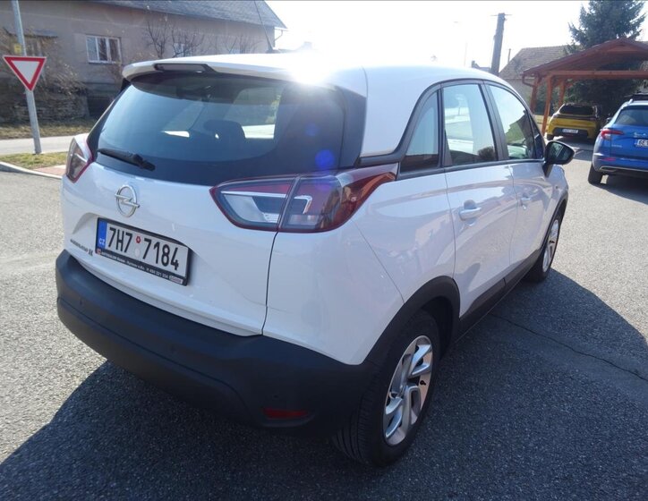 Opel Crossland X MPV 1,2 l 61 kw