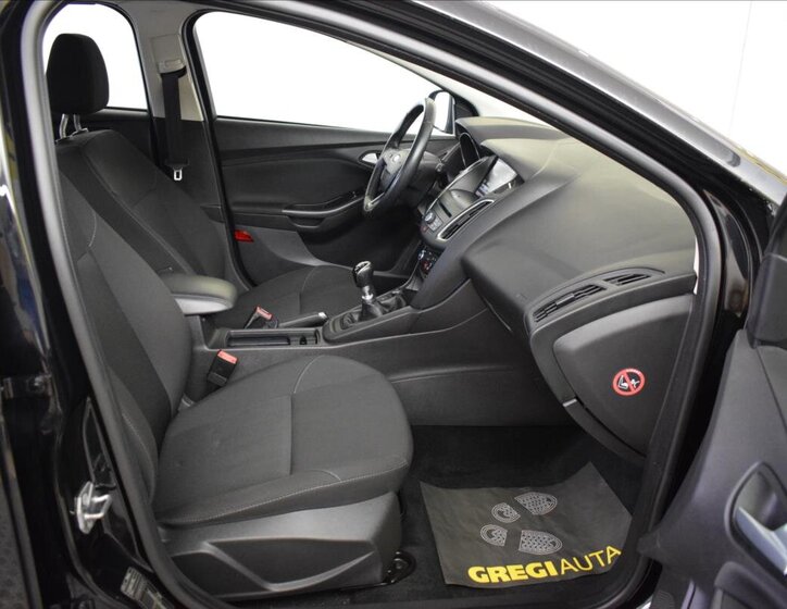 Ford Focus Kombi 999,0 92 kw