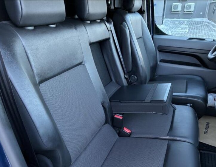 Opel Vivaro Skříň 2,0 l 90 kw