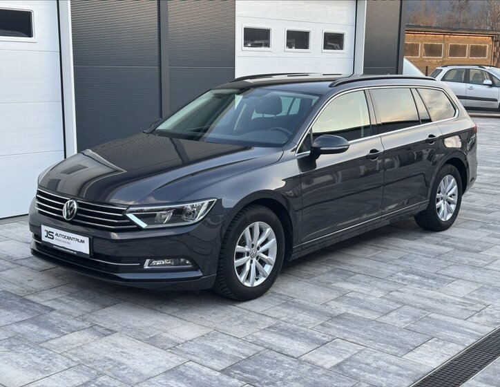 Volkswagen Passat Kombi 1,4 l 110 kw