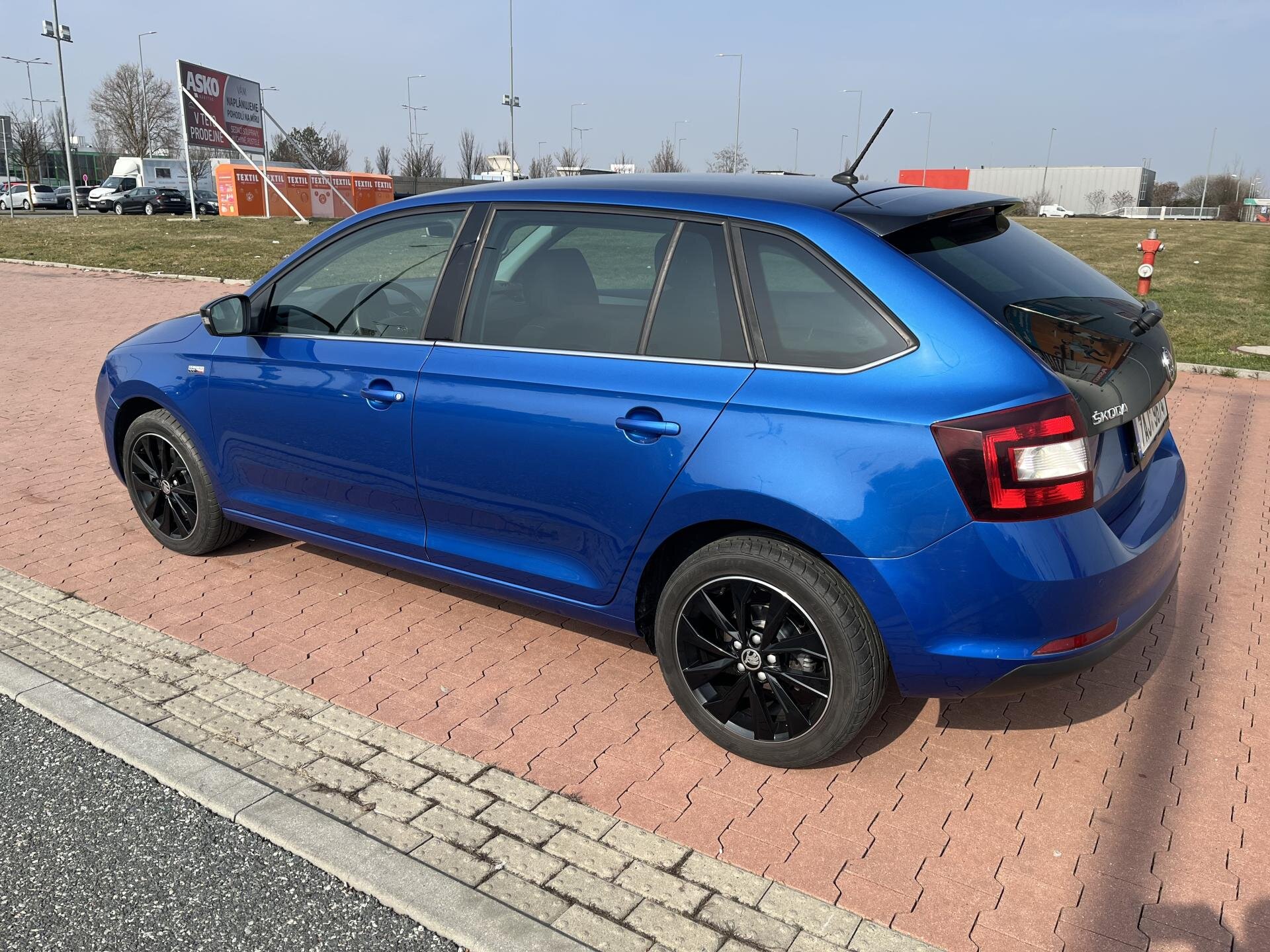 Škoda Rapid Hatchback 999,0 70 kw