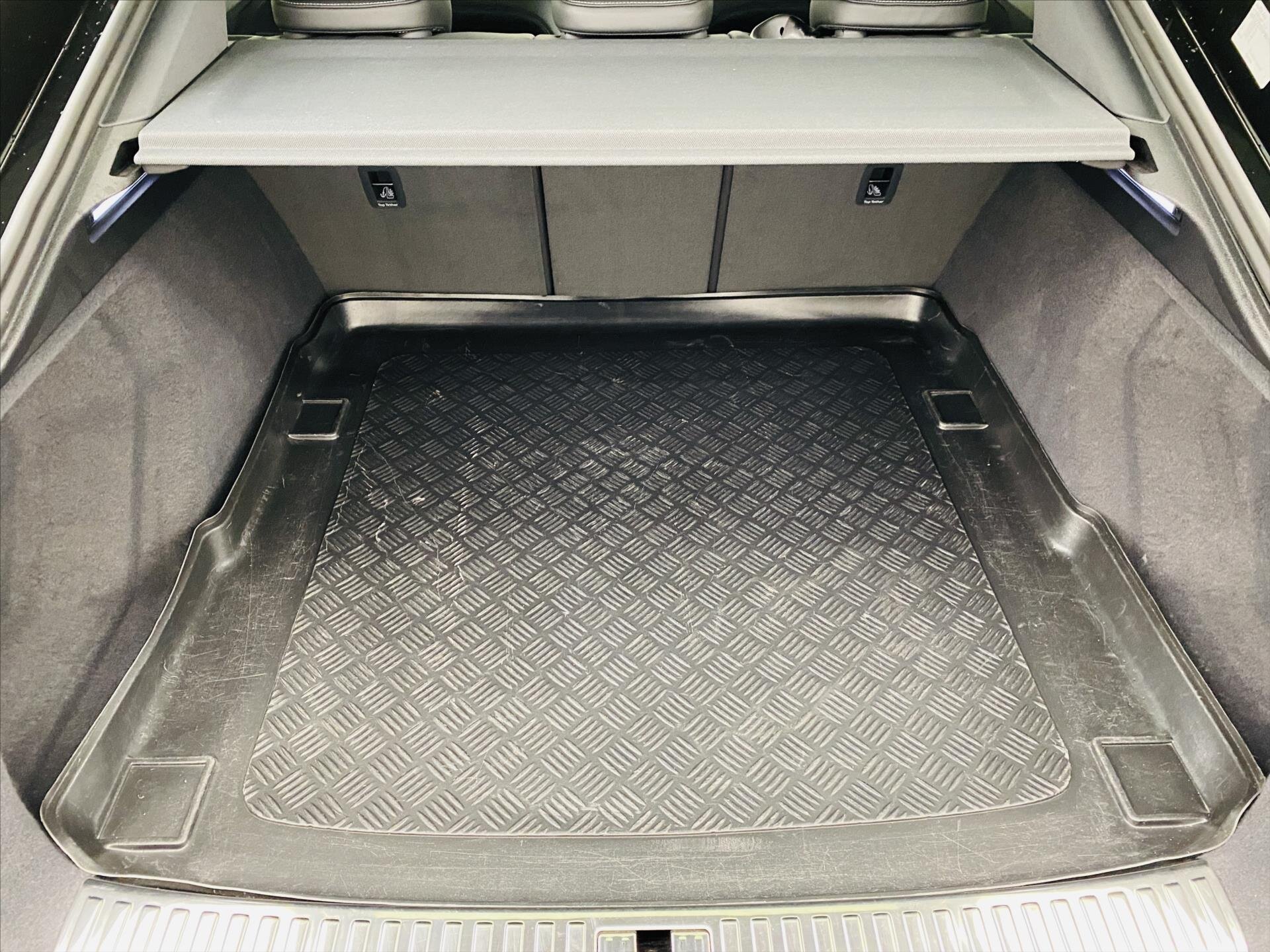 Audi e-tron SUV 0,0 370 kw