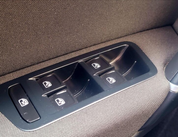 Volkswagen Golf Sportsvan MPV 1,2 l 81 kw