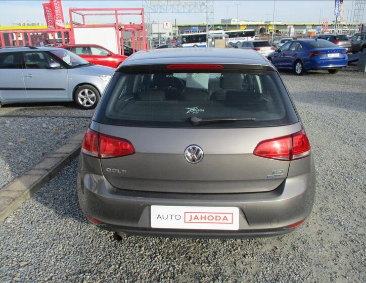 Volkswagen Golf Kombi 1,2 l 77 kw