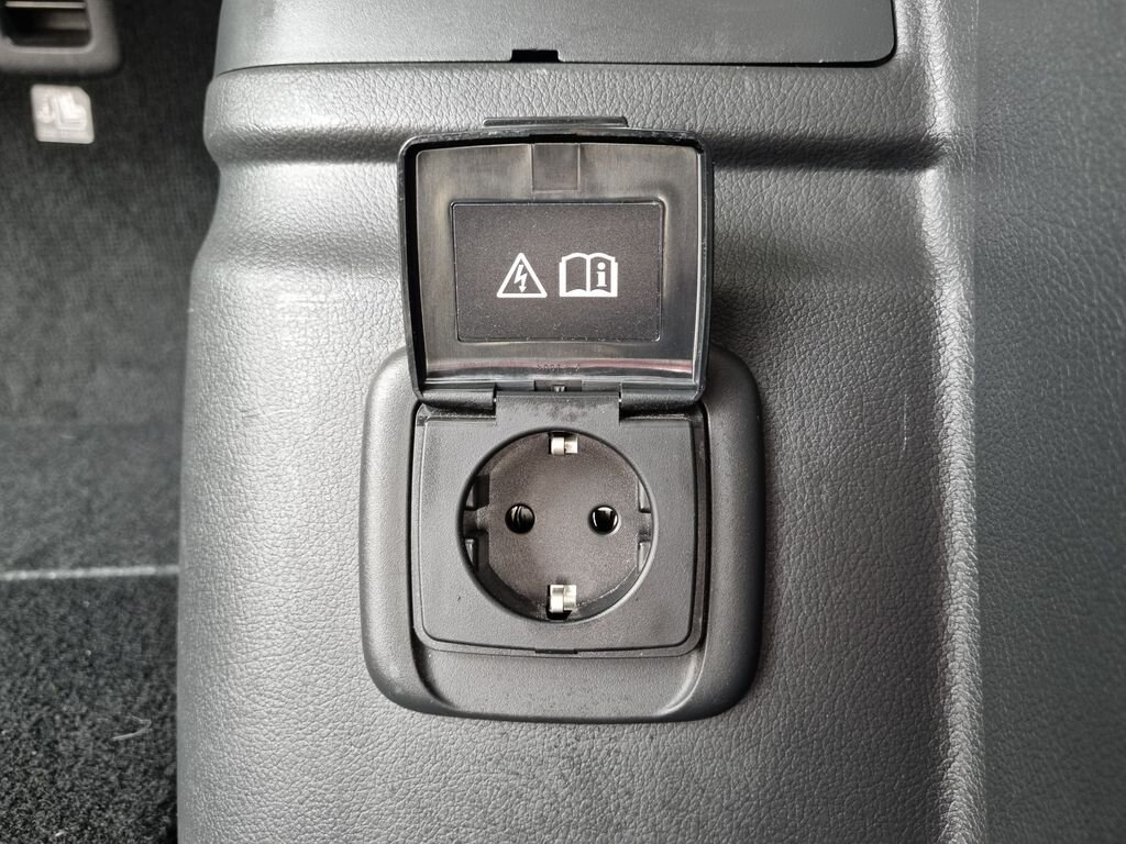 Mitsubishi Outlander SUV / Terénní 2,4 l 165 kw