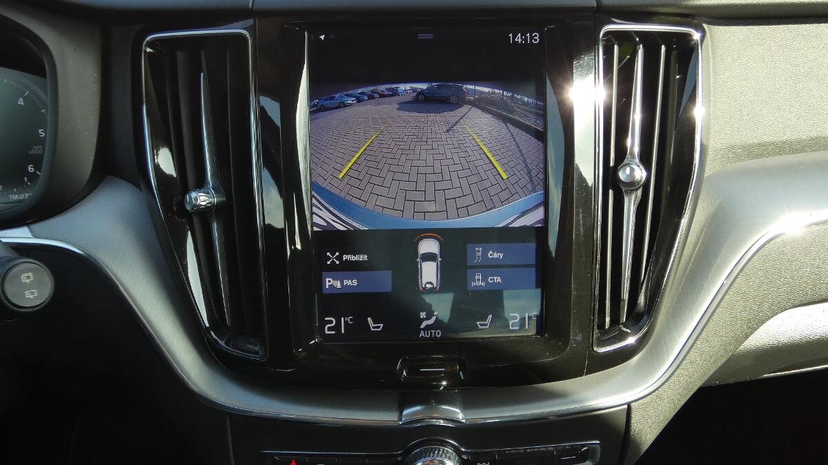 Volvo XC60 SUV / Terénní 2,0 l 140 kw