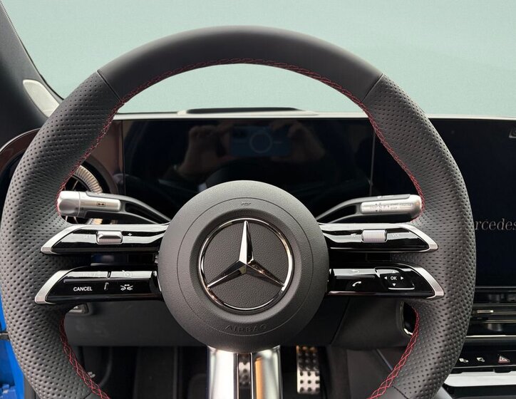 Mercedes-Benz CLA Sedan / Limuzína 2,0 l 140 kw