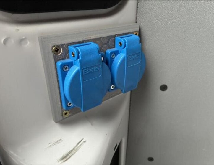 Opel Movano Skříň 2,2 l 103 kw