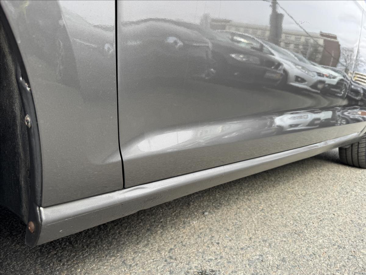 Volkswagen Golf Hatchback 1,2 l 63 kw