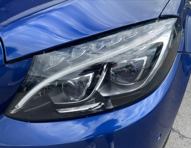 Mercedes-Benz Třídy C Kabriolet 2,1 l 125 kw