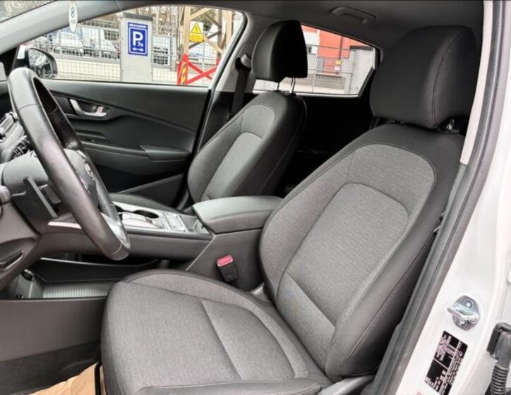 Hyundai Kona SUV / Terénní 0,0 150 kw