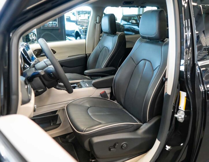 Chrysler Pacifica MPV 3,6 l 221 kw