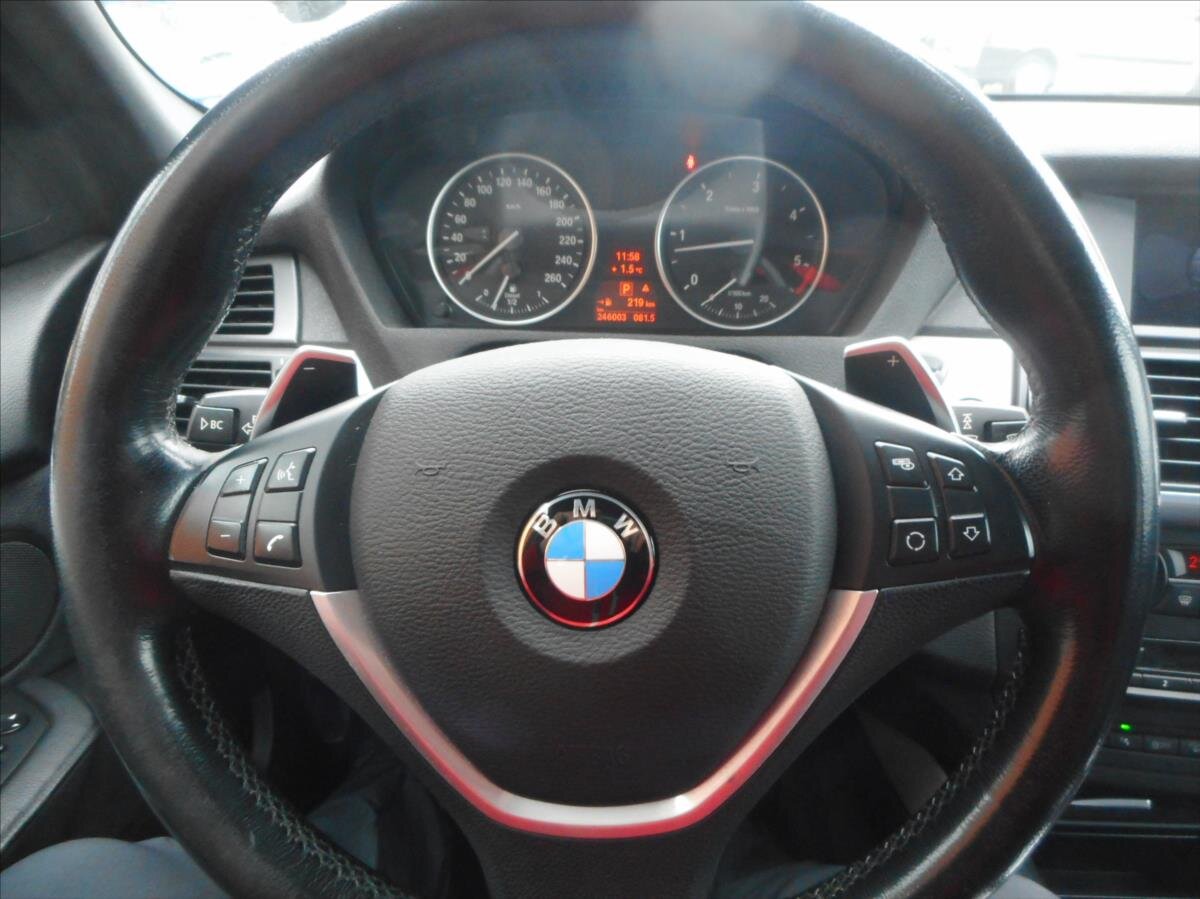 BMW X5 SUV / Terénní 3,0 l 180 kw