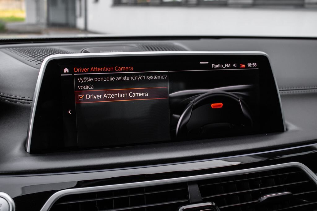 BMW Řada 7 Sedan 3,0 l 294 kw