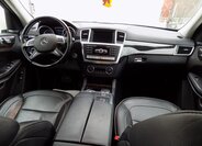 Mercedes-Benz GL SUV 4,7 l 320 kw