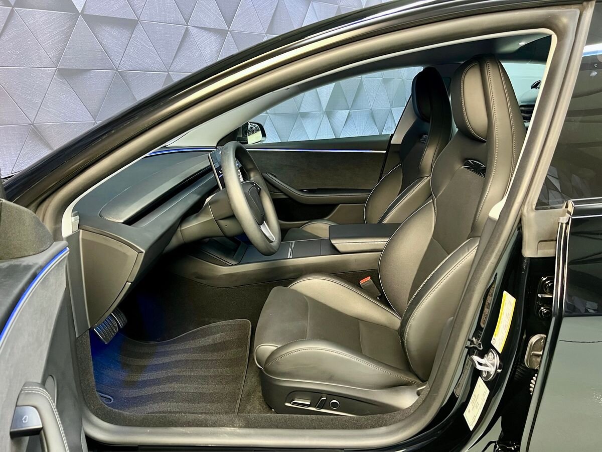 Tesla Model 3 Sedan 0,0 341 kw