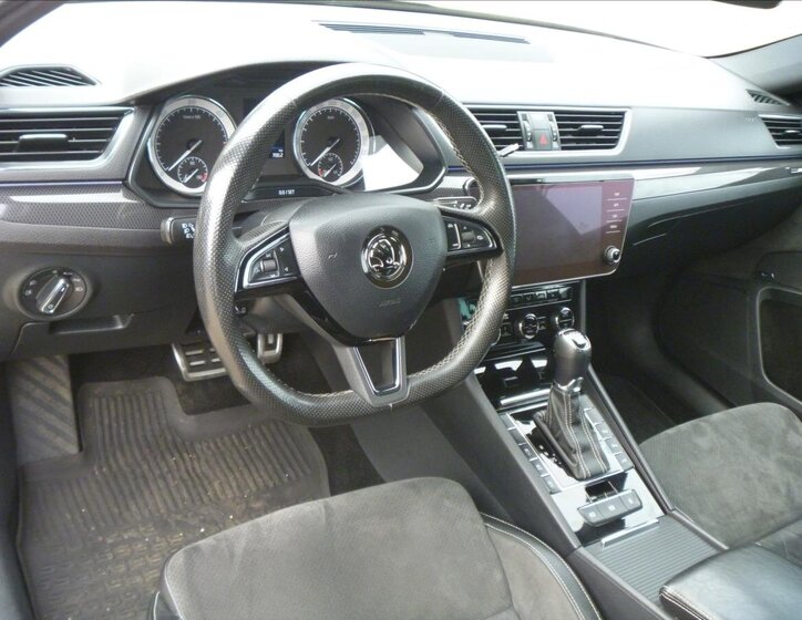 Škoda Superb Liftback 2,0 l 140 kw