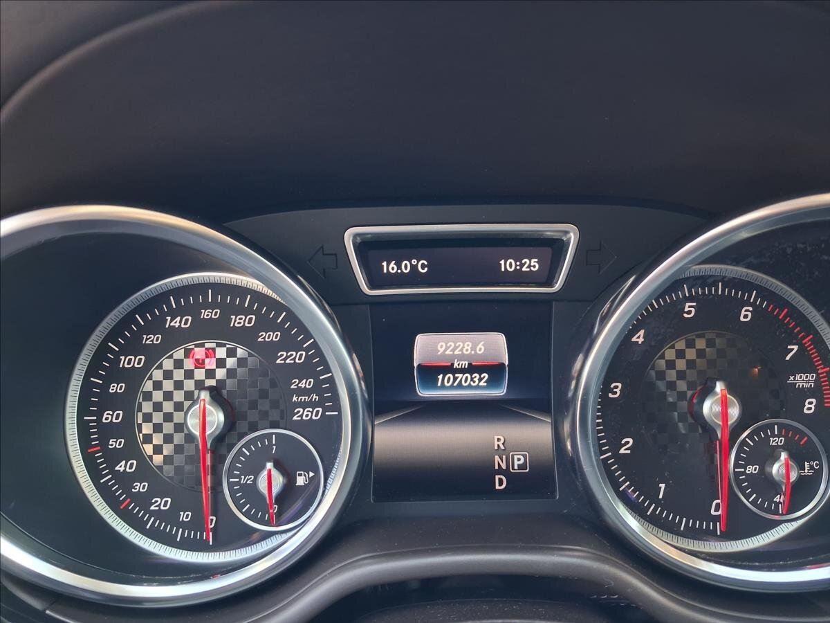 Mercedes-Benz GLE Kombi 3,0 l 270 kw