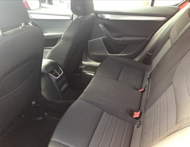 Škoda Octavia Sedan / Limuzína 2,0 l 110 kw