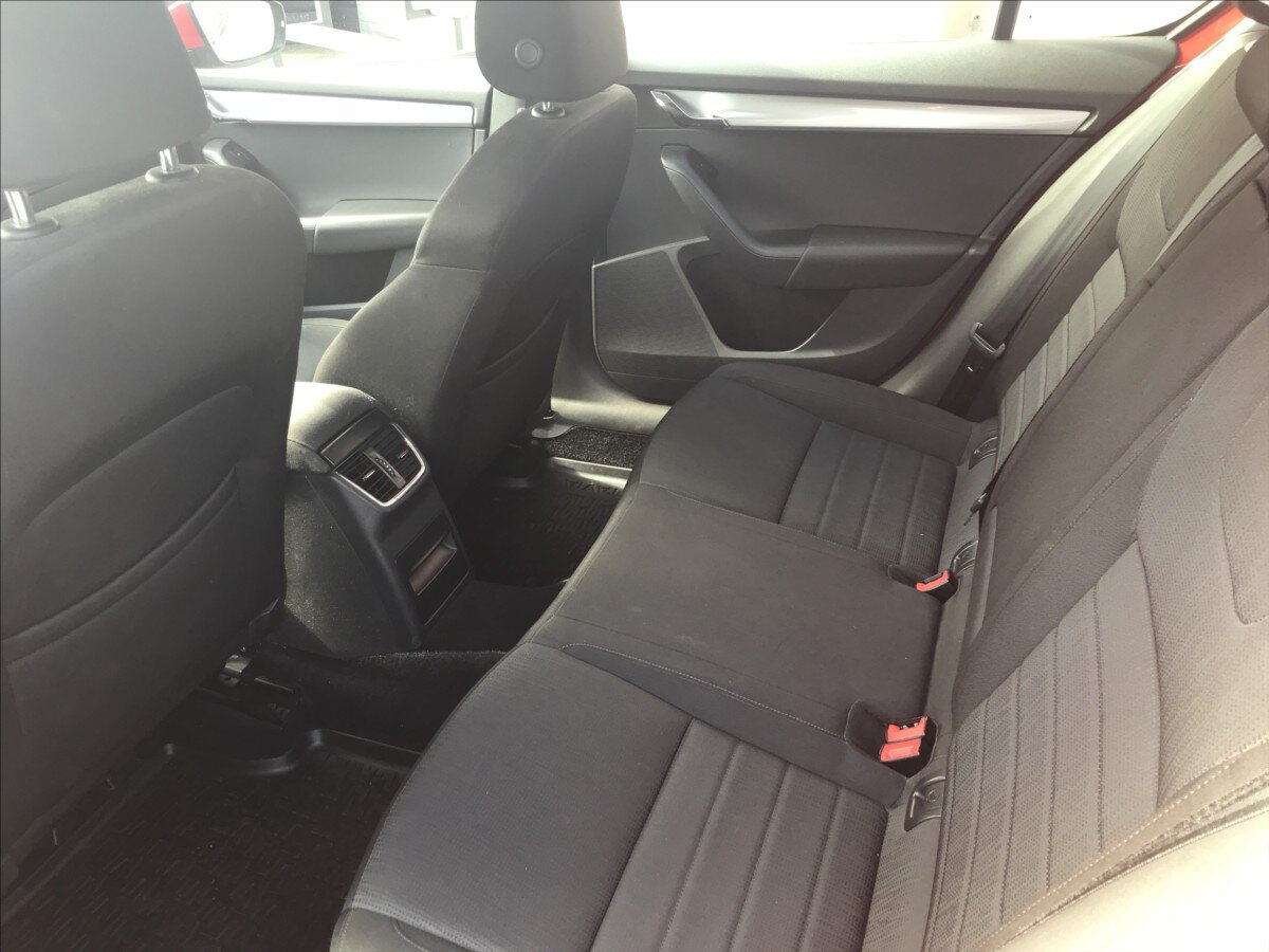 Škoda Octavia Sedan / Limuzína 2,0 l 110 kw