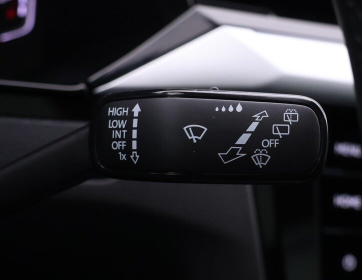 Volkswagen Arteon Kombi 2,0 l 147 kw