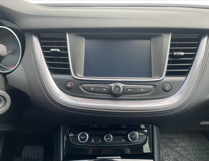 Opel Grandland X SUV / Terénní 2,0 l 130 kw