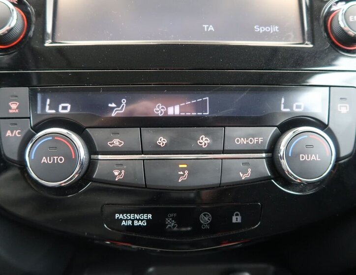 Nissan Qashqai SUV / Terénní 1,5 l 81 kw