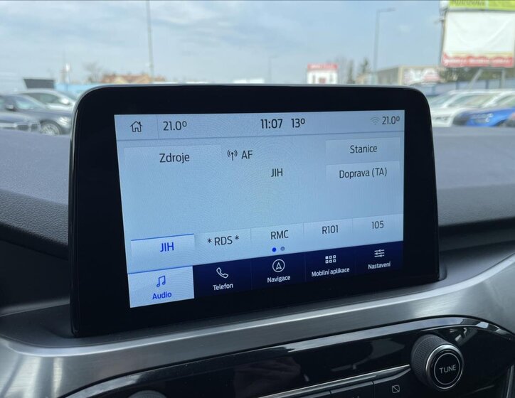 Ford Kuga SUV / Terénní 1,5 l 88 kw