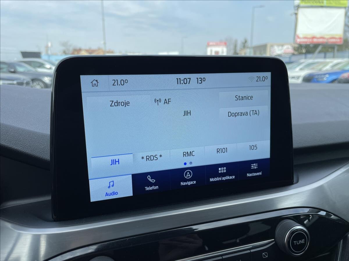 Ford Kuga SUV / Terénní 1,5 l 88 kw