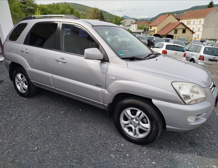KIA Sportage SUV / Terénní 2,0 l 103 kw