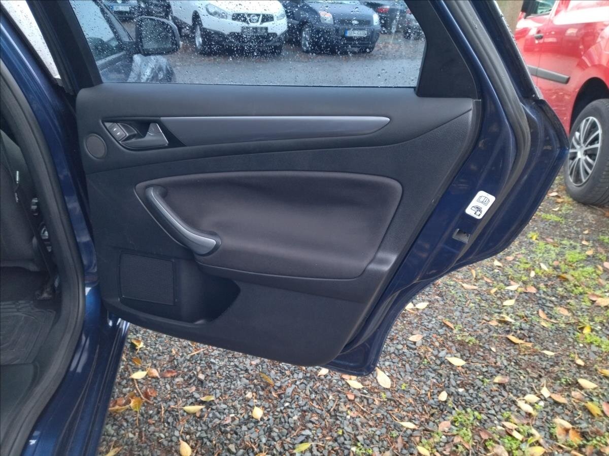 Ford Mondeo Hatchback 1,6 l 85 kw