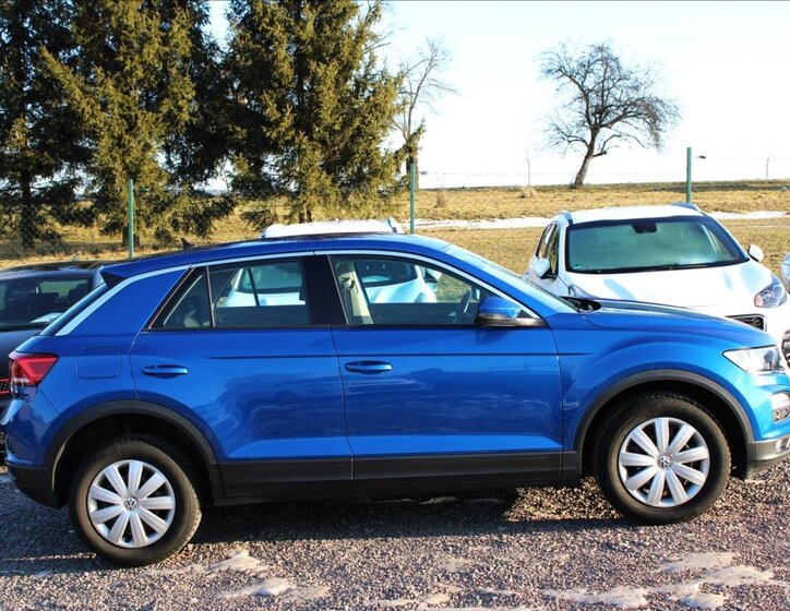 Volkswagen T-Roc SUV 1,6 l 85 kw
