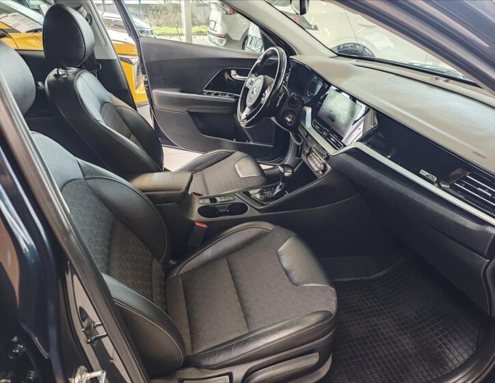 KIA Niro SUV / Terénní 1,6 l 77 kw