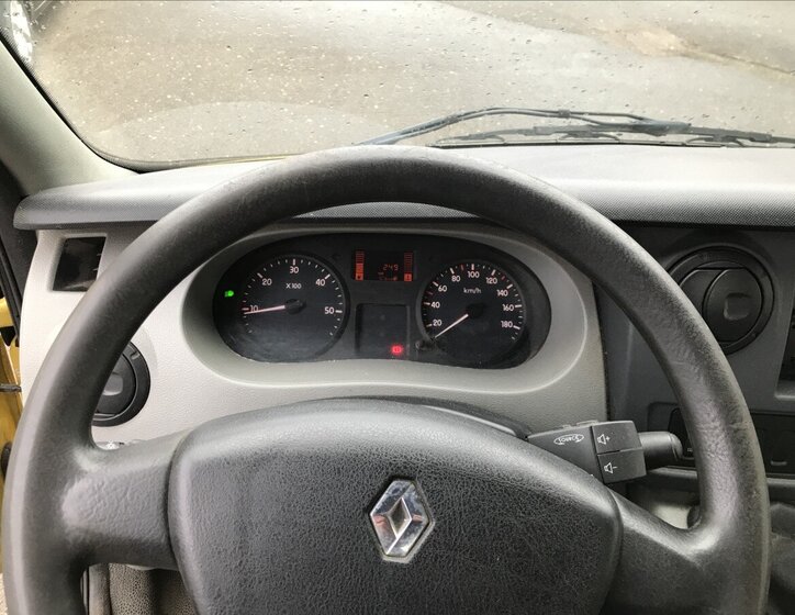 Renault Master 12