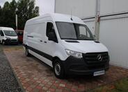 Mercedes-Benz Sprinter 4