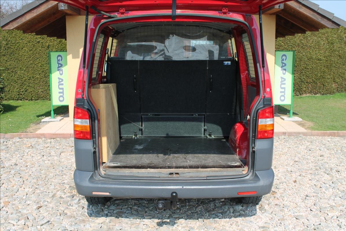 Volkswagen Transporter Kombi 2,5 l 96 kw