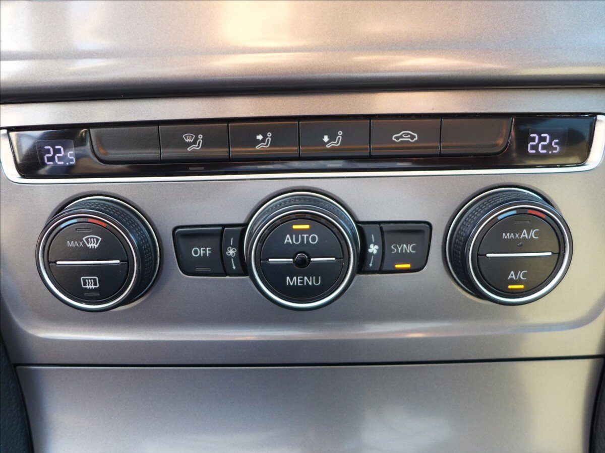 Volkswagen Golf Hatchback 1,2 l 63 kw