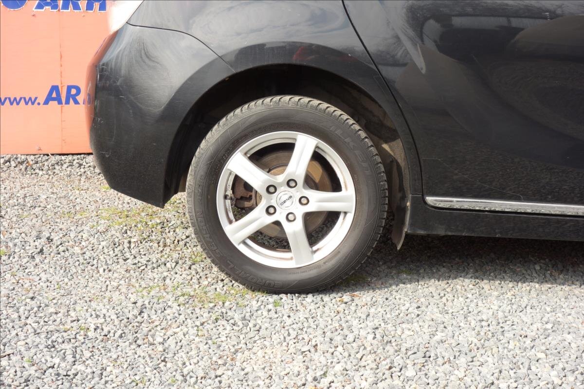 Toyota Verso MPV 1,6 l 97 kw